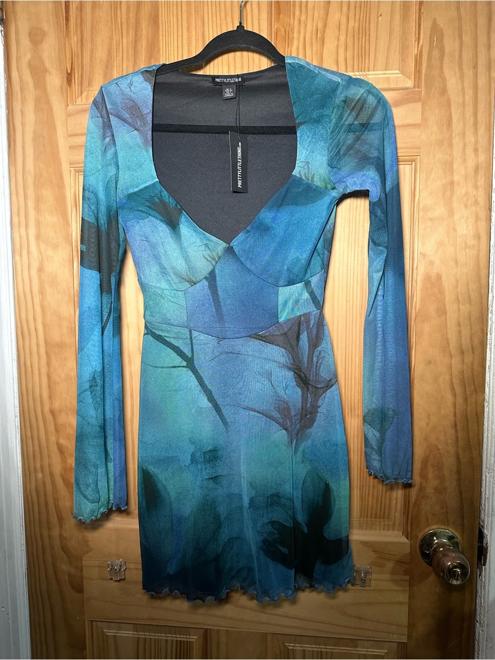 PrettyLittleThing Blue Teal Long Sleeve V-Neck Mini Dress
